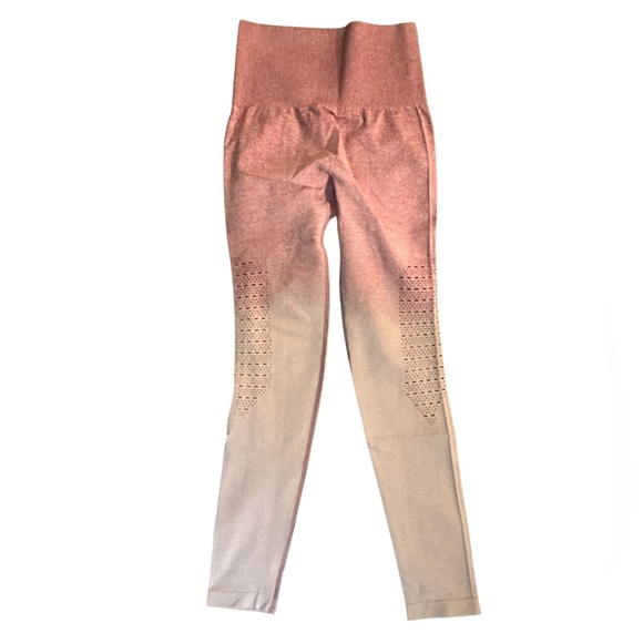 Pants - NIP Pink Seamless Ombré Leggings Size S